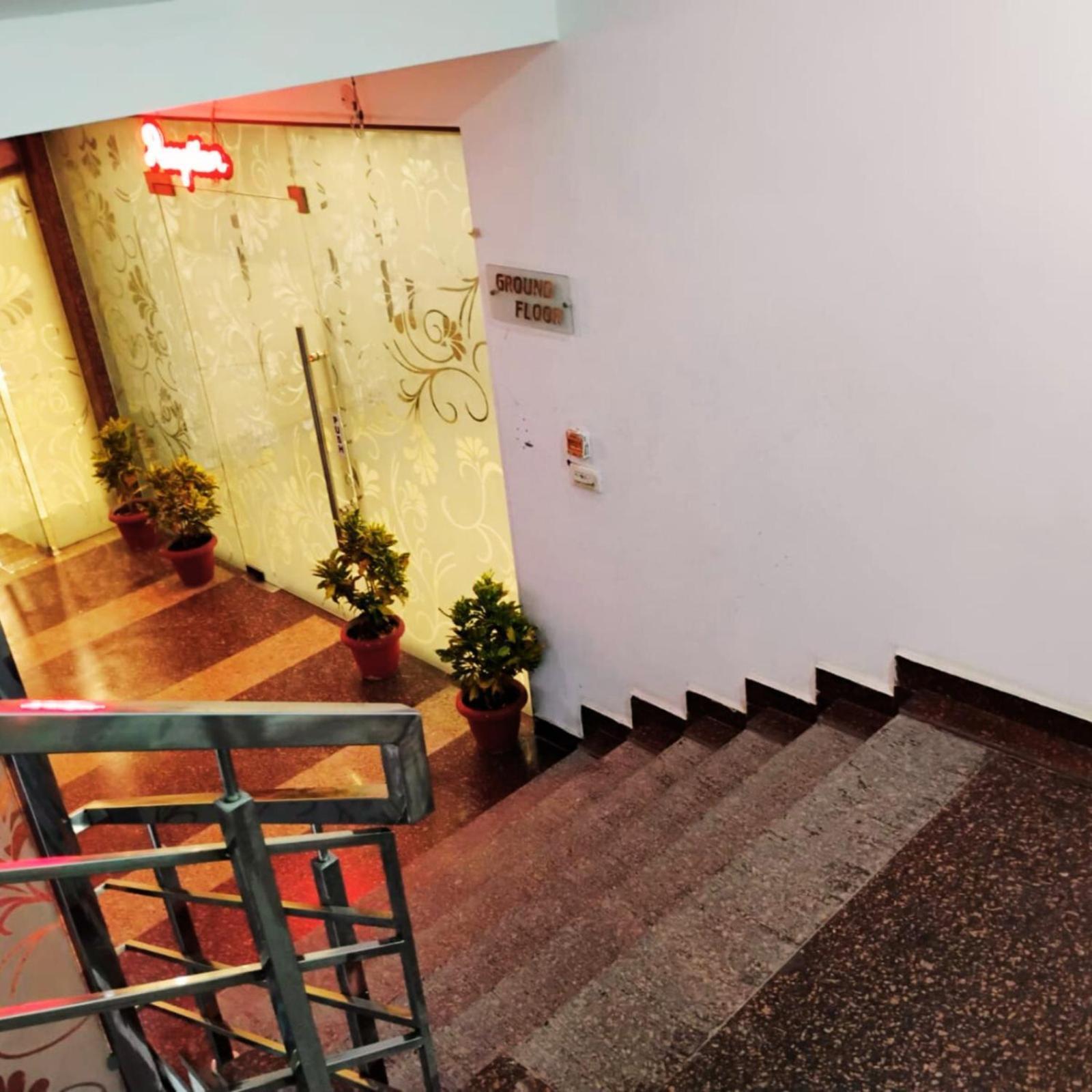 Hotel Lake View Grand Lucknow Exterior foto