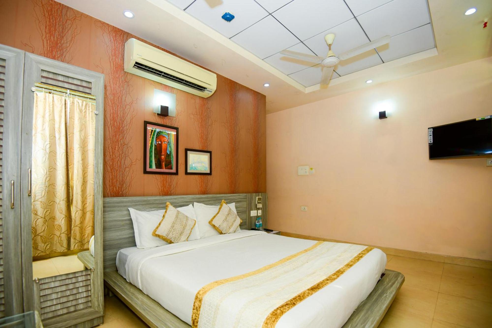 Hotel Lake View Grand Lucknow Exterior foto